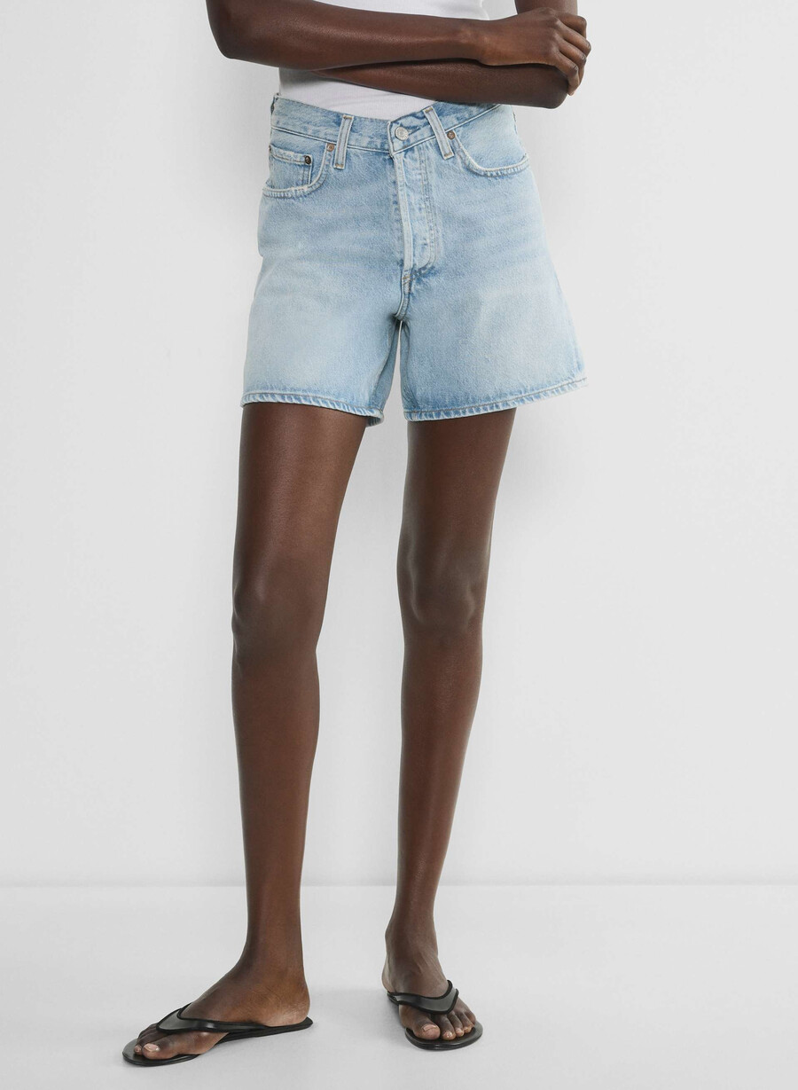 pantaloncini corti agolde con vita a v backbeat