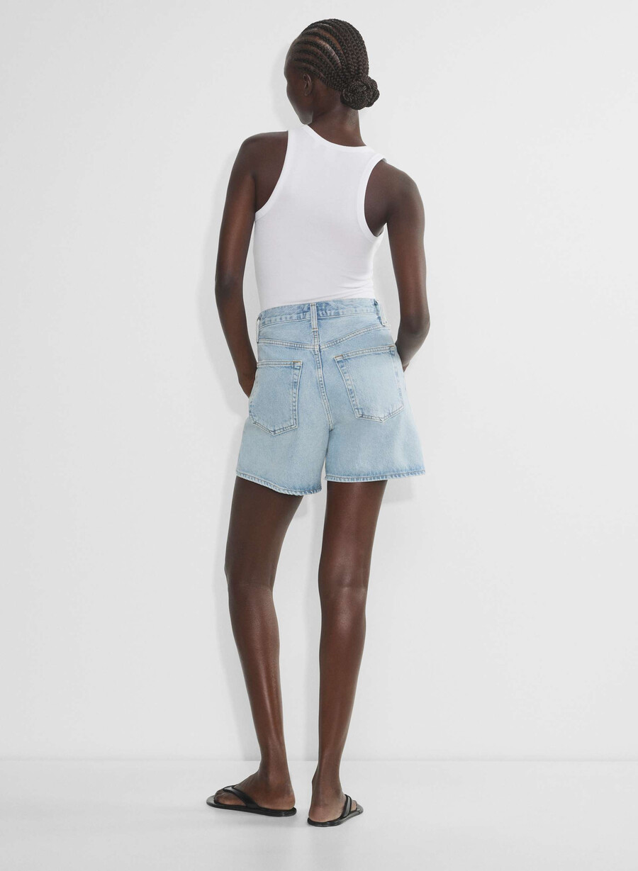 pantaloncini corti agolde con vita a v backbeat