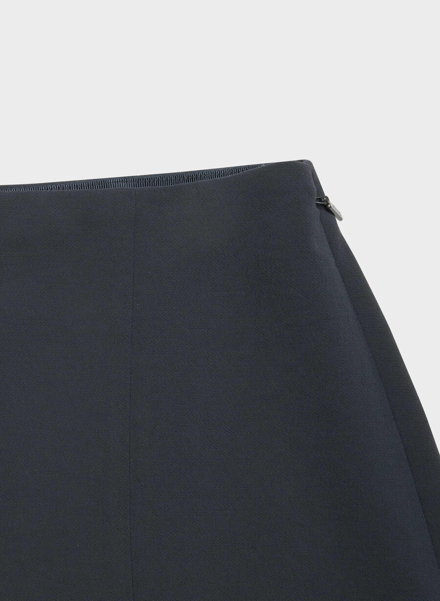 daphne skort - crepette dark night navy