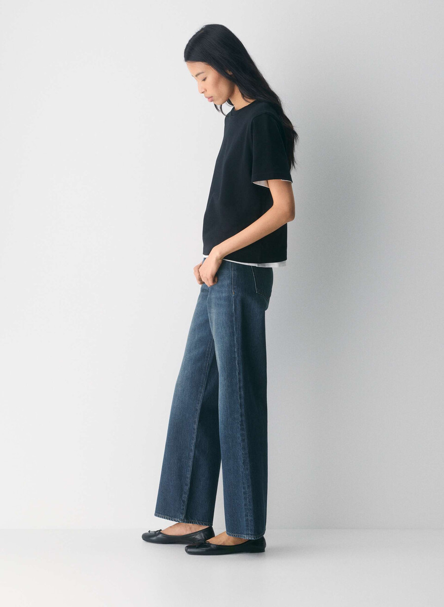 denim forum i jeans larghi farrah lo-rise sono di un blu scuro