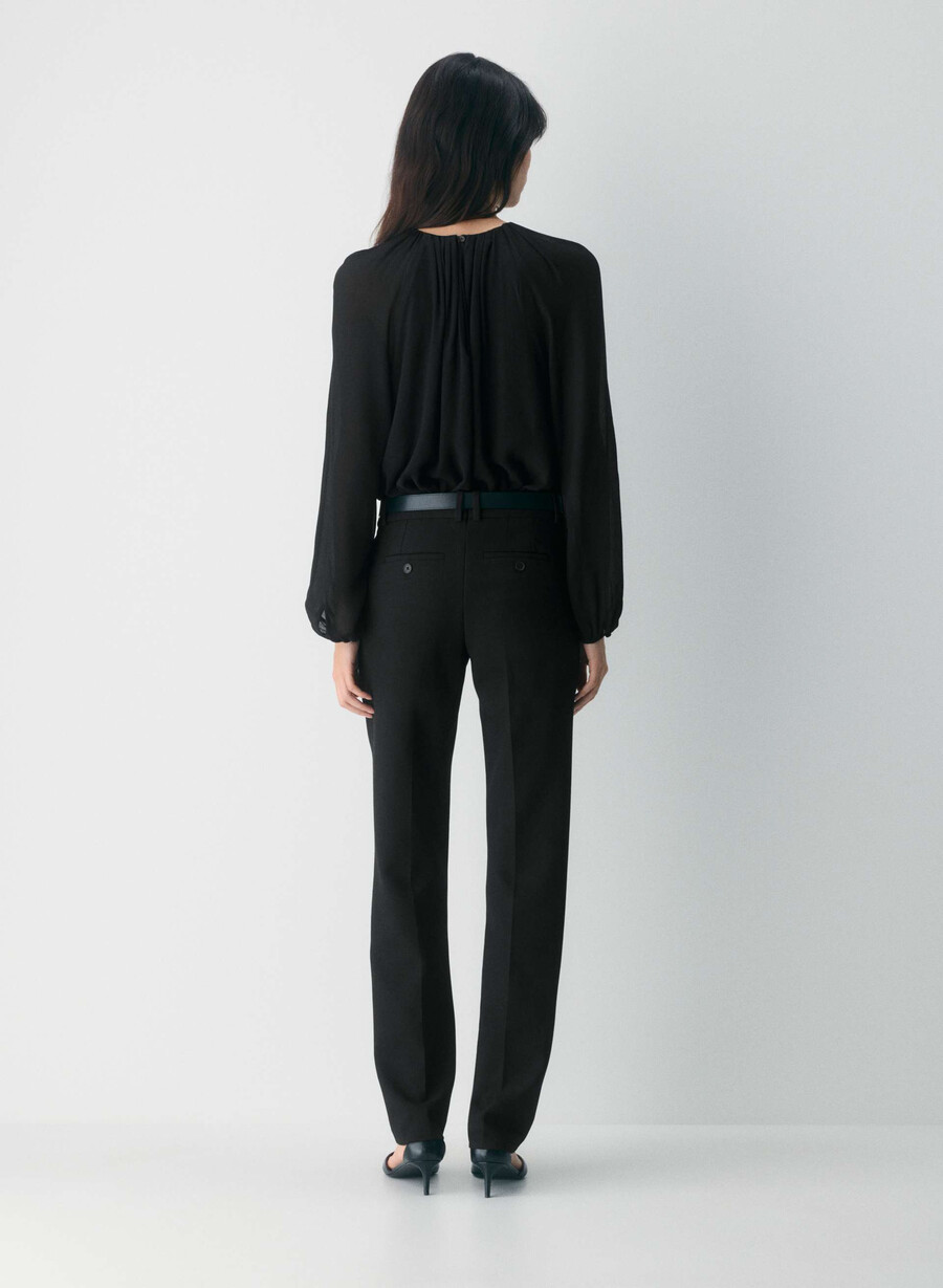blusa monet nera