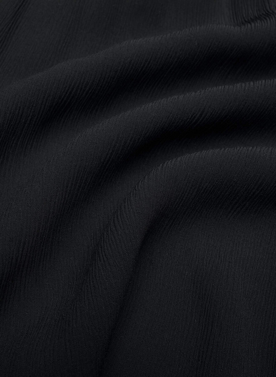 blusa monet nera