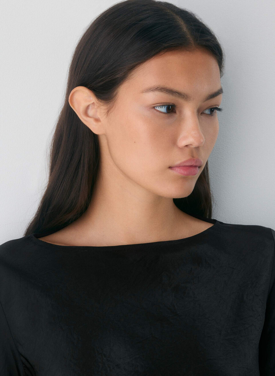 blusa in raso hastings nera