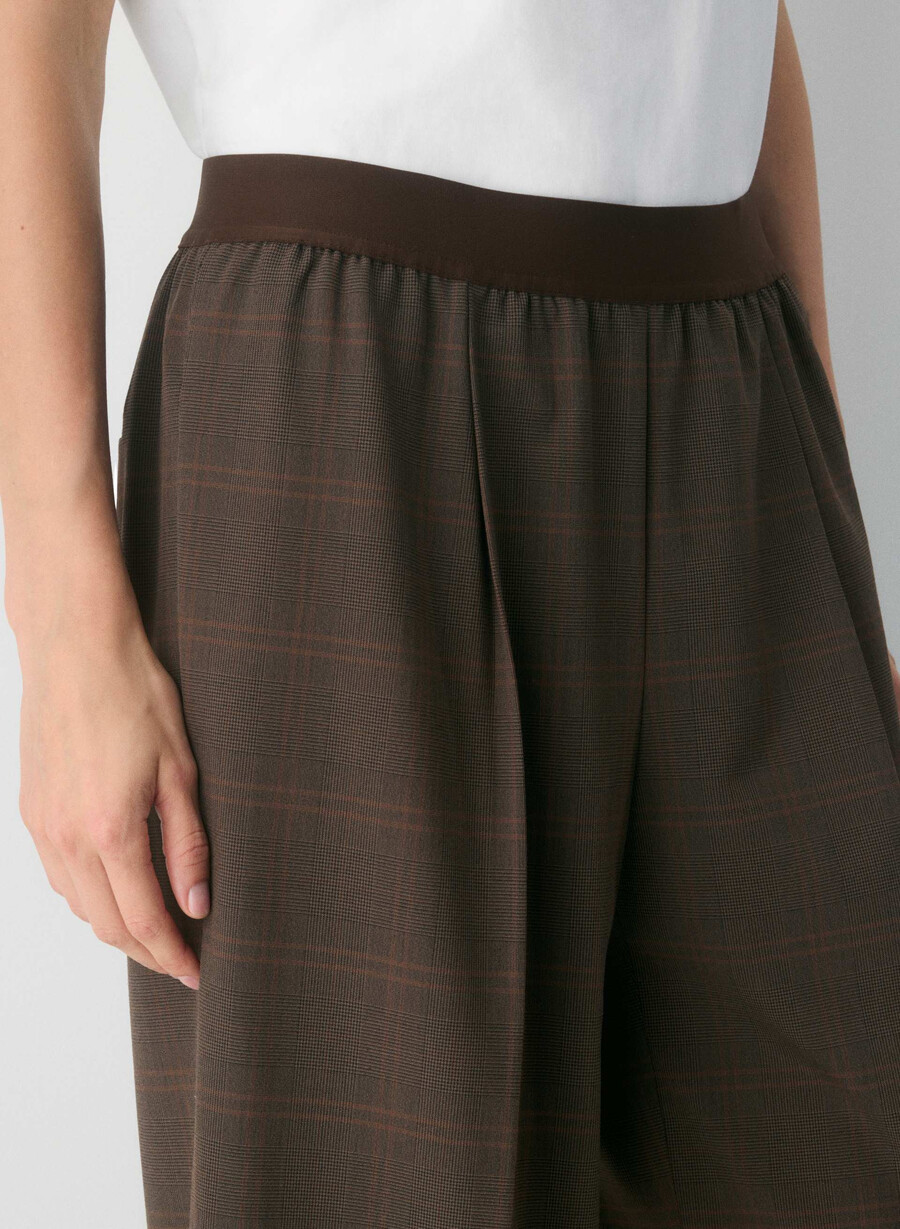 pantaloni partner - ressential light lmbrt chk r mc brblk