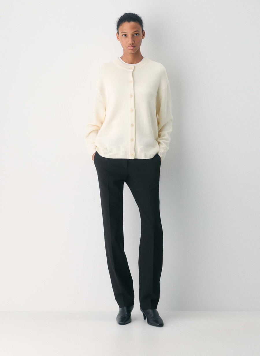 cardigan essential in lana merino nero