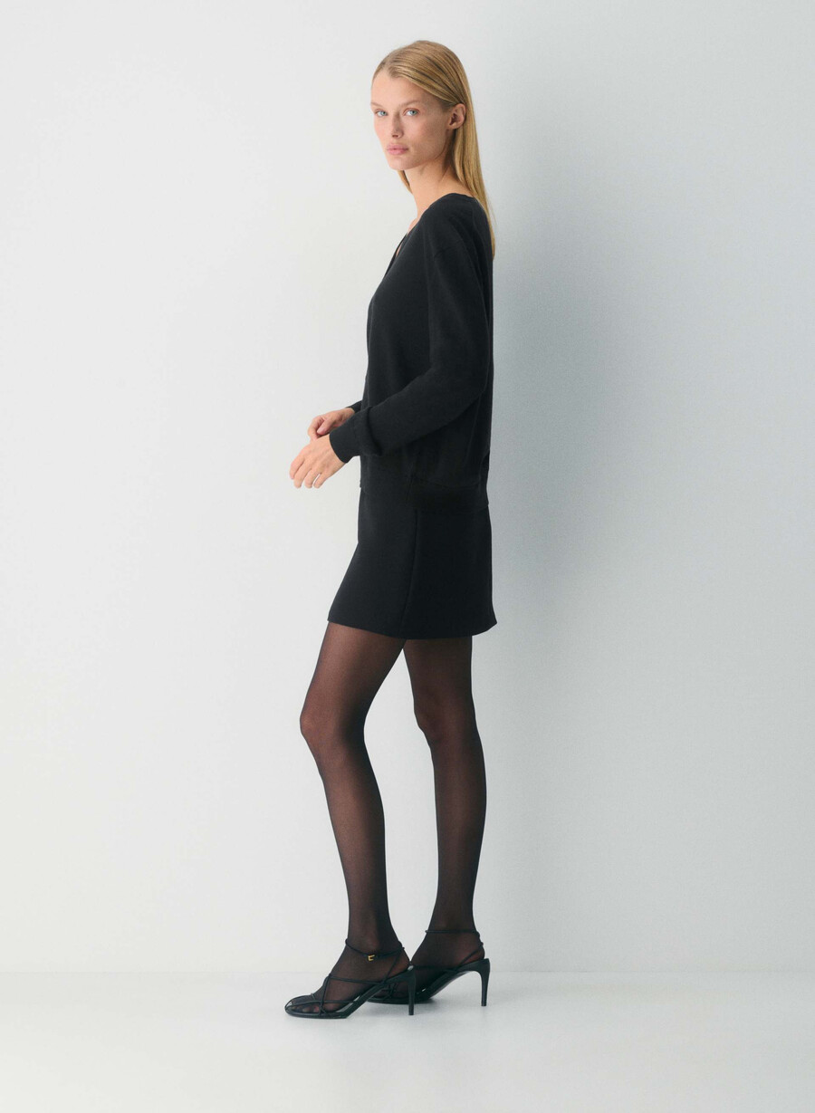 cardigan con scollo a v in lana merino nuda nero