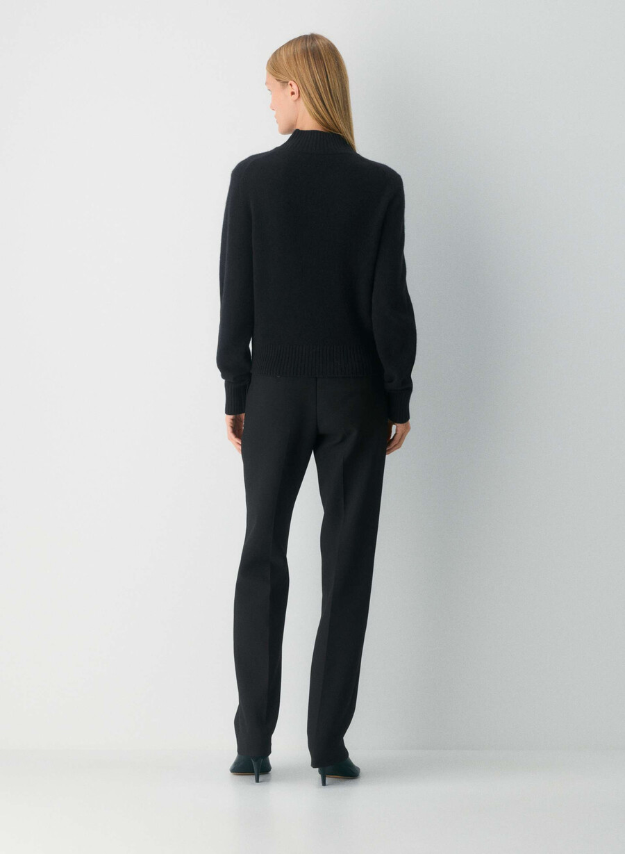 maglia a collo alto essential cashmere shrunken nero
