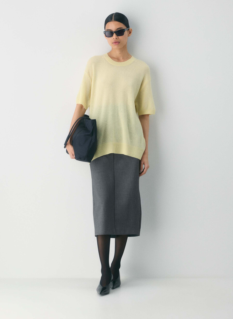 maglione a maniche corte rilassato in cashmere e piume giallo burro