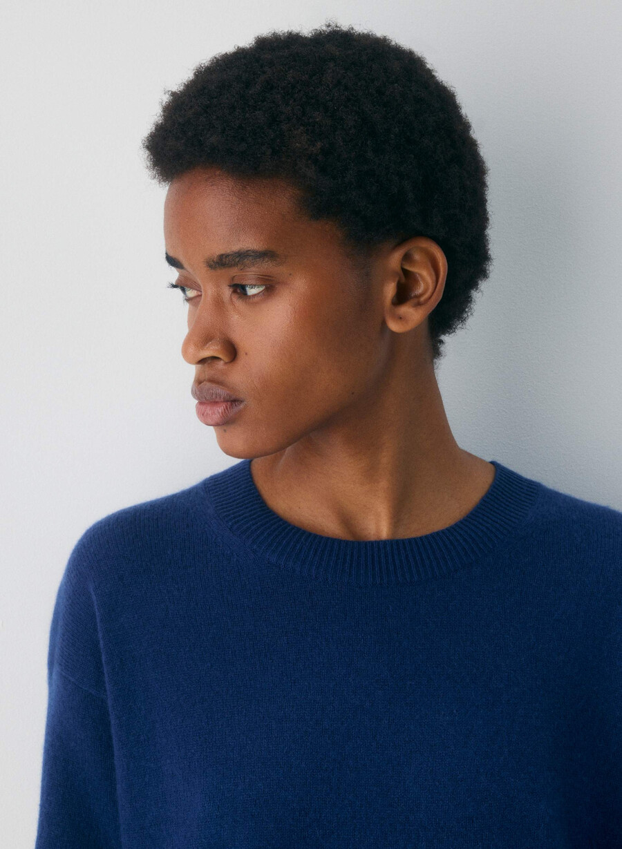 maglione a maniche corte rilassato in cashmere e piume byron blue