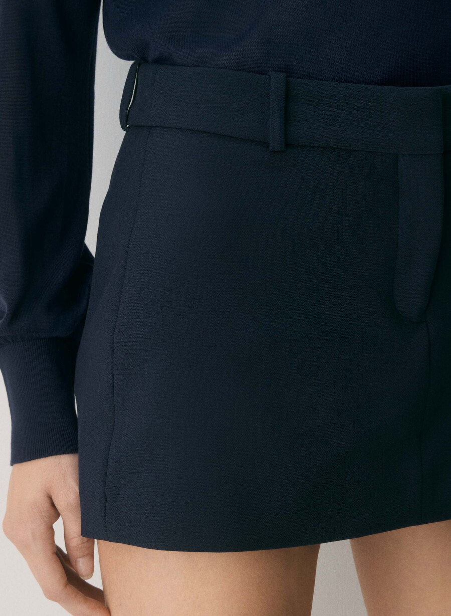 chisel micro skort - ressential dark navy
