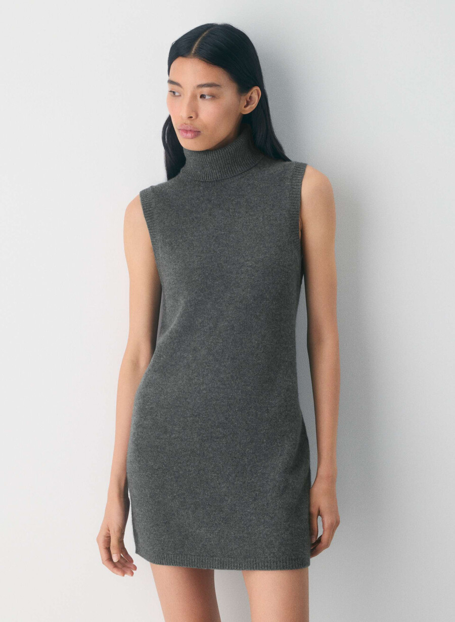 abito in lana e cashmere delle fiandre colore antracite melange