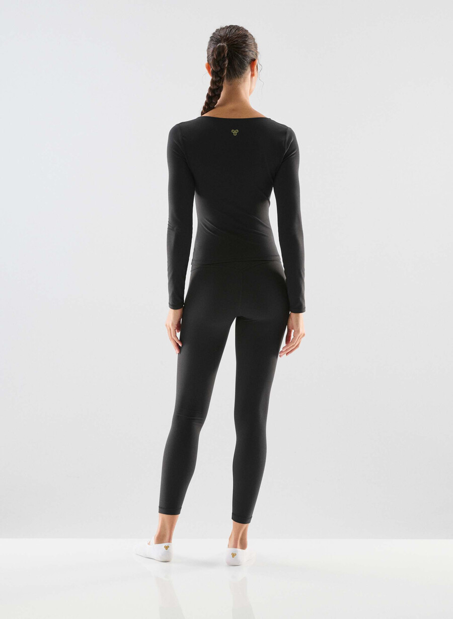 butter essential v-neck longsleeve nero