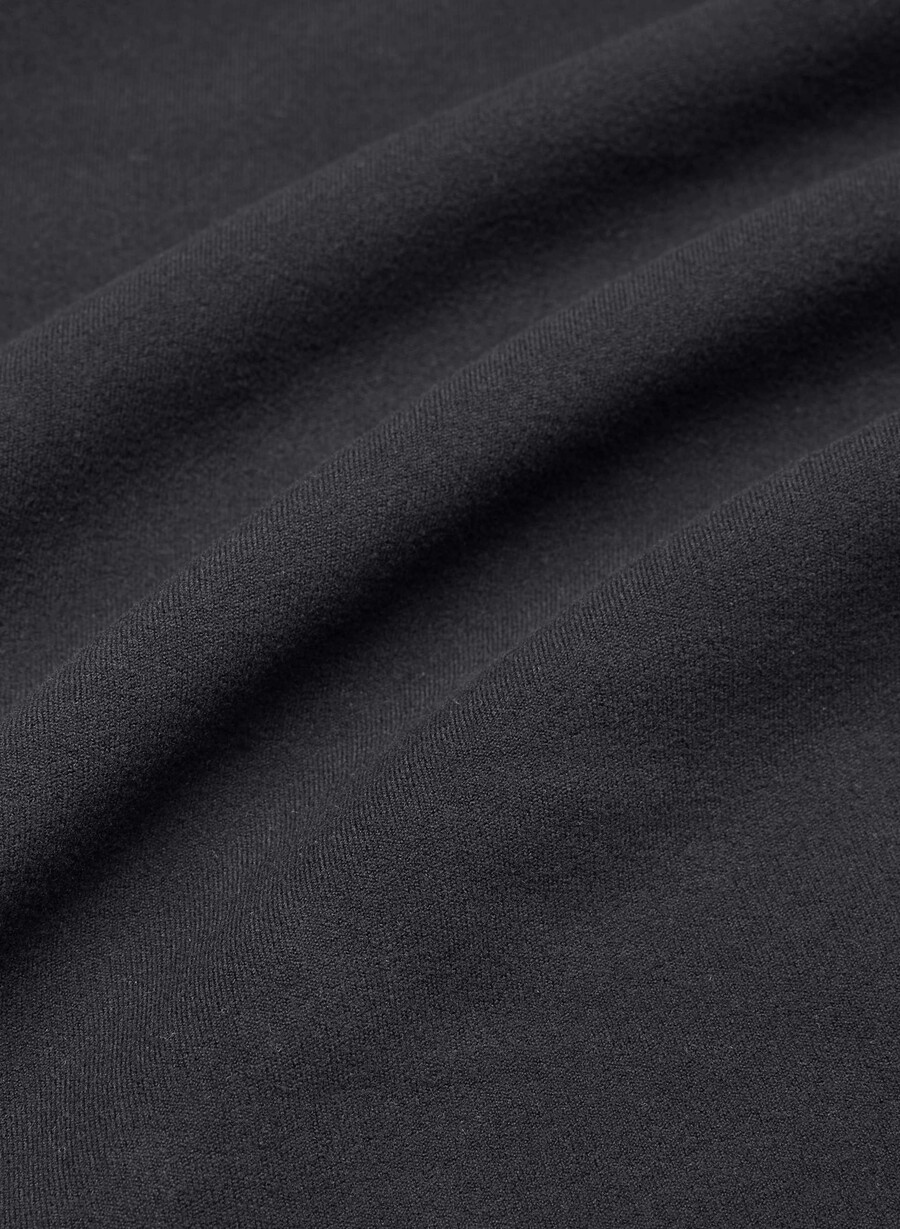 butter essential v-neck longsleeve nero