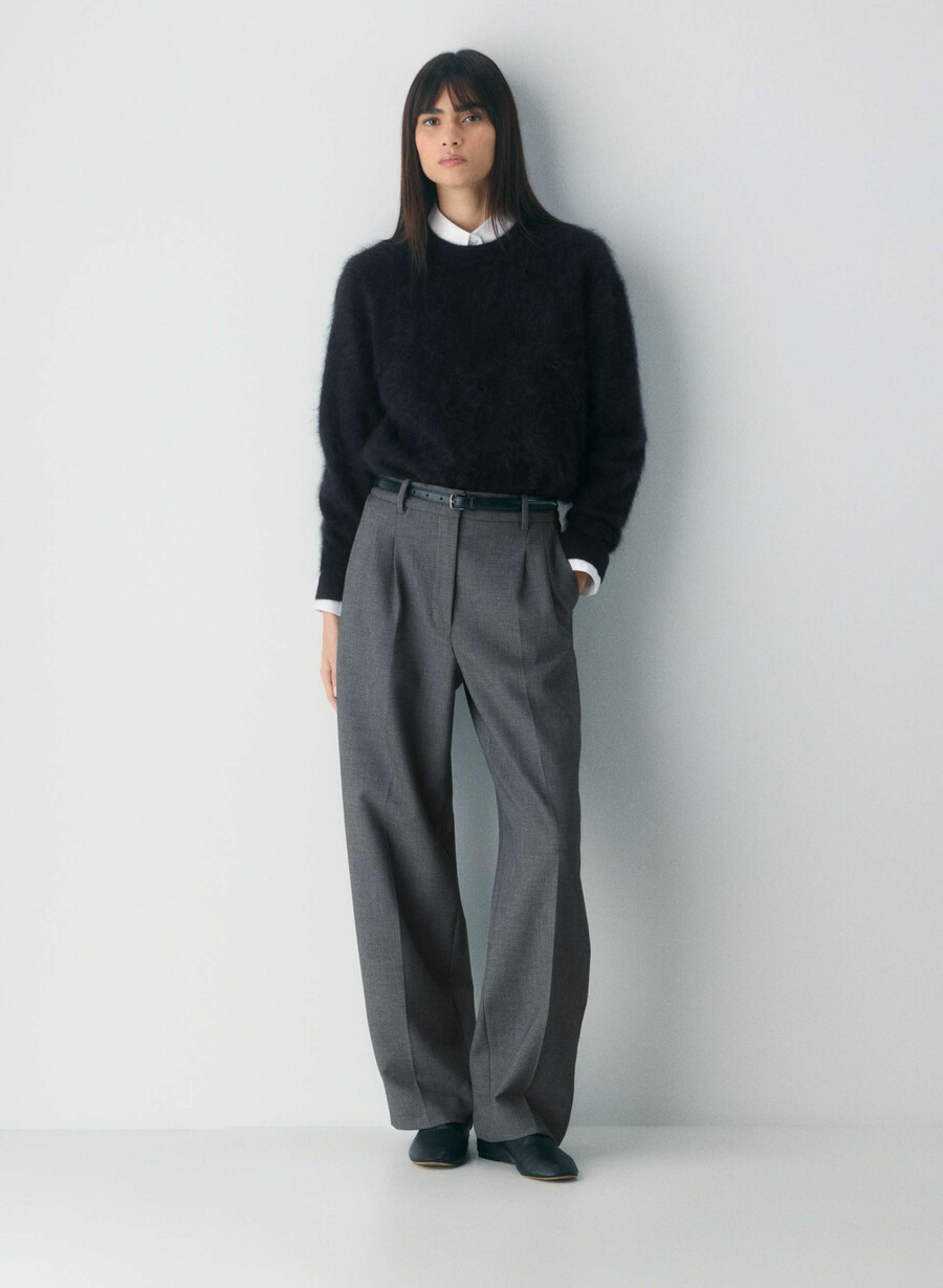 maglione girocollo rilassato in cashmere spazzolato nero