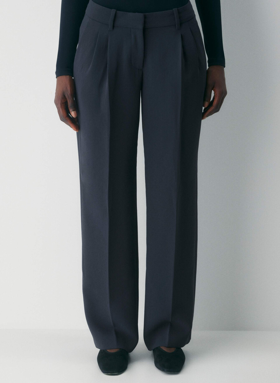 the effortless pant curve-fit lo-rise - crepette dark navy