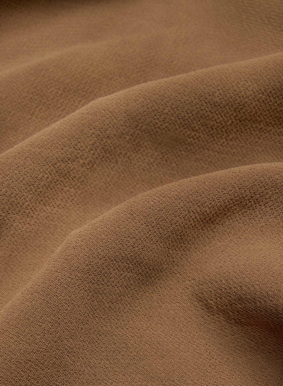 the effortless pant curve-fit lo-rise - crepette marrone cioccolato