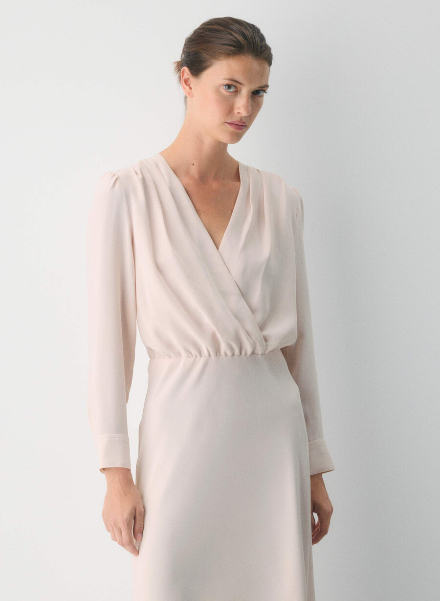 abito benefactor bare rose