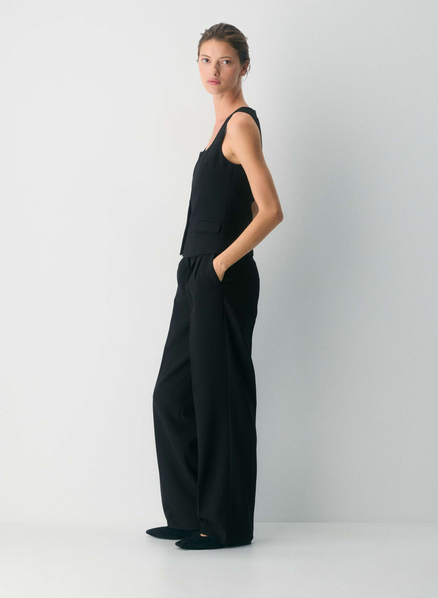 belasco vest - ressential black