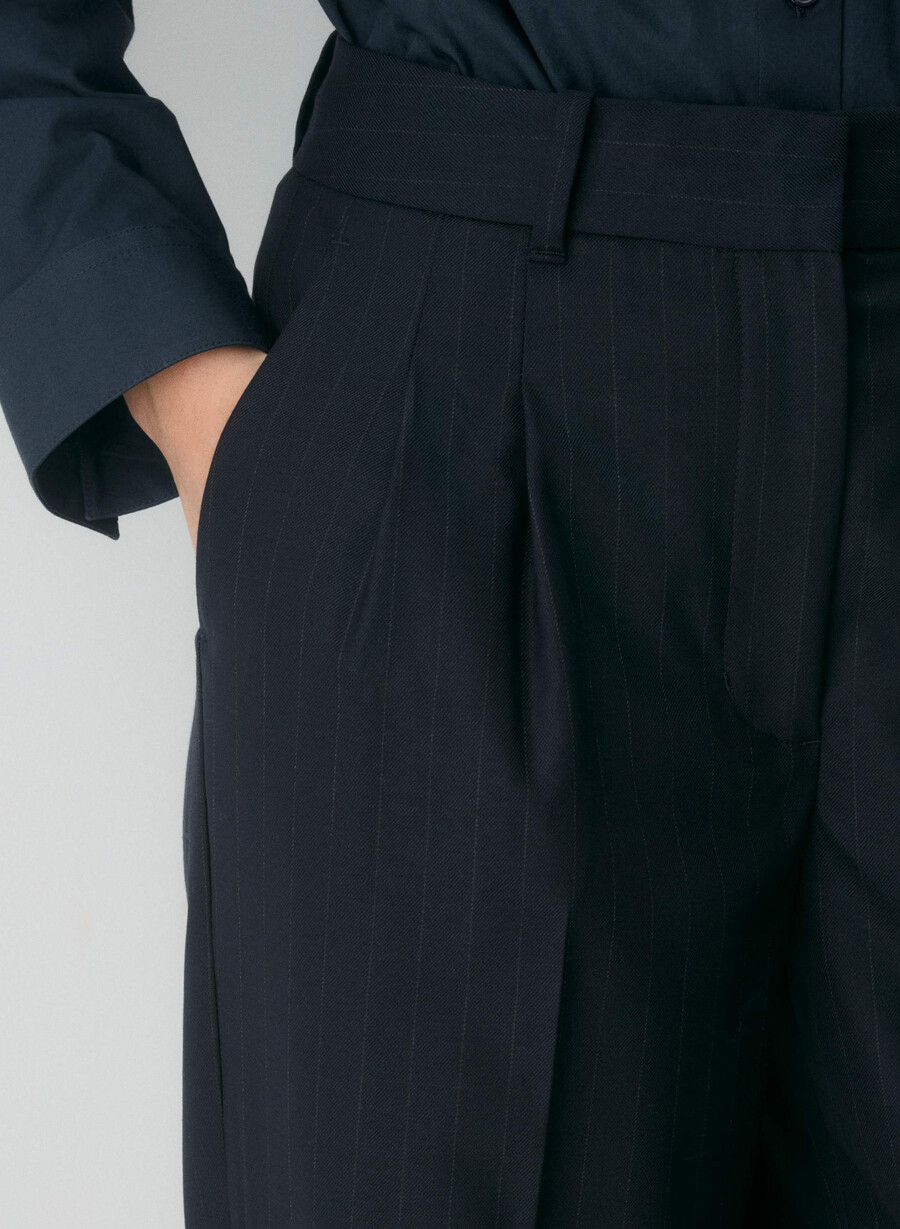 the effortless pant - refined brnt stripe dk n nv