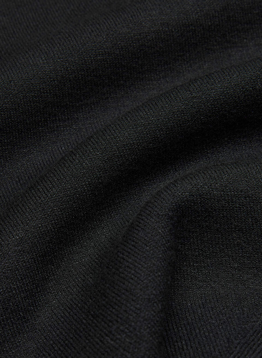 new decision shrug - wonder yarn nero
