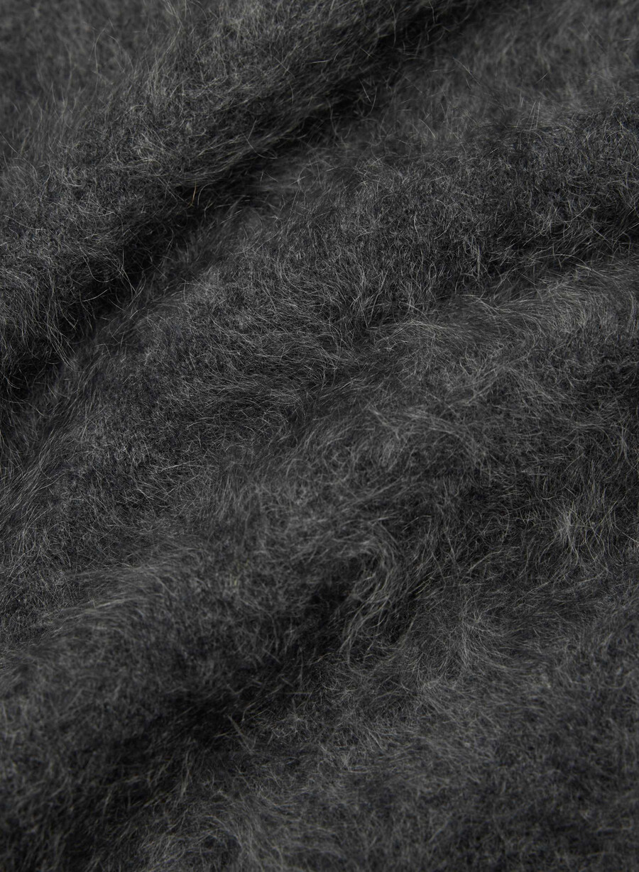 maglione con scollo a v in cashmere spazzolato colore antracite melange