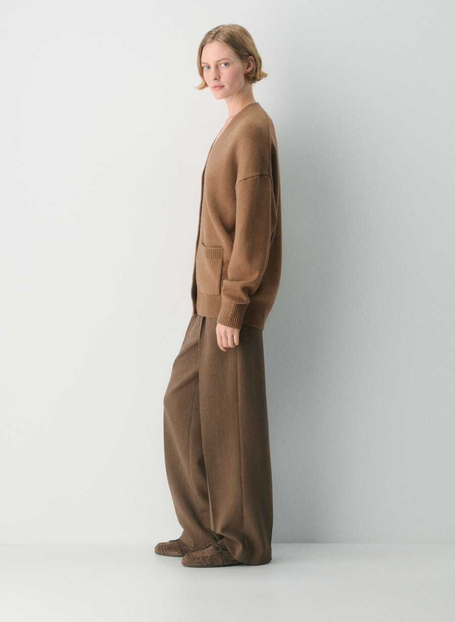 cardigan con scollo a v in lana merino spessa saville