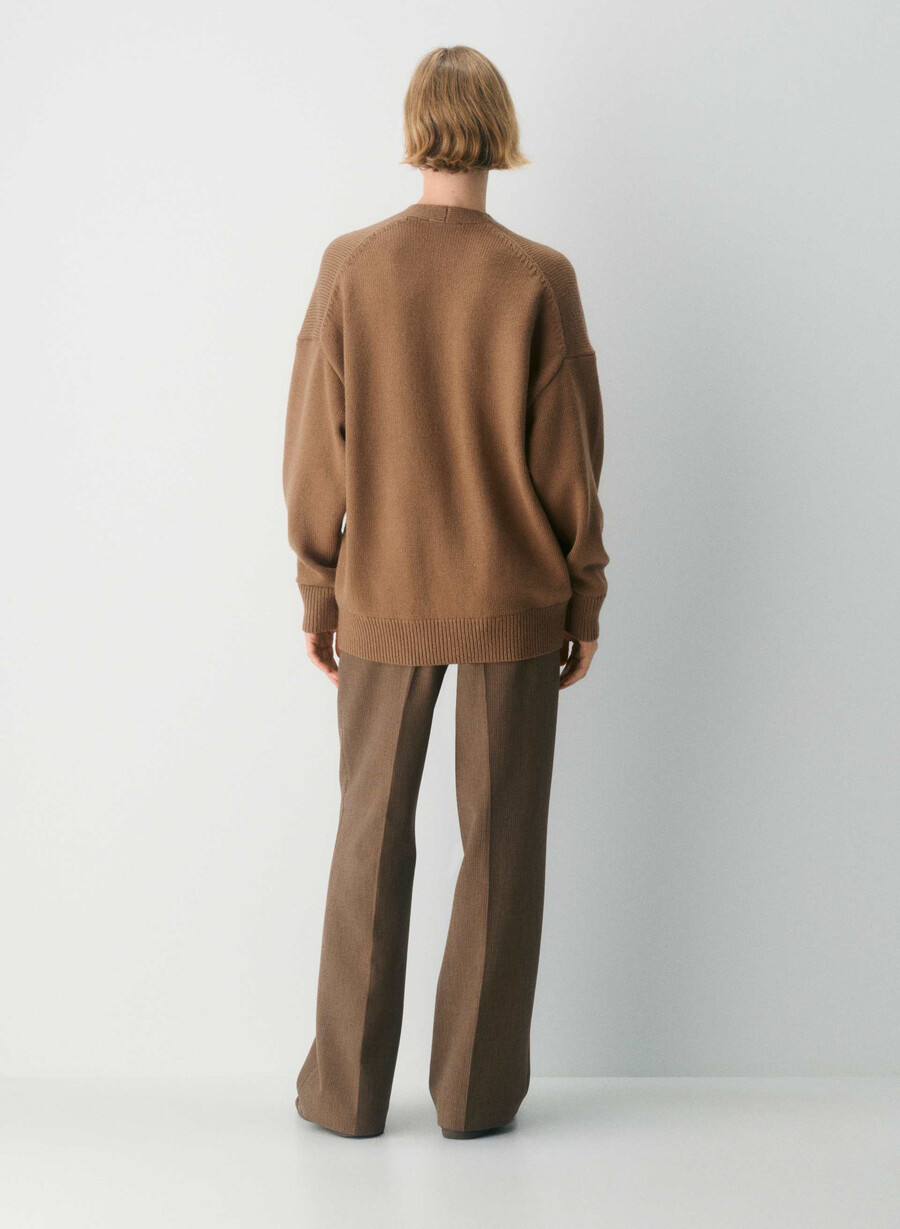cardigan con scollo a v in lana merino spessa saville