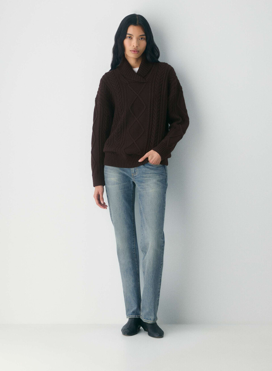 maglione con collo a scialle in lana merino heritage knit marrone moka intenso
