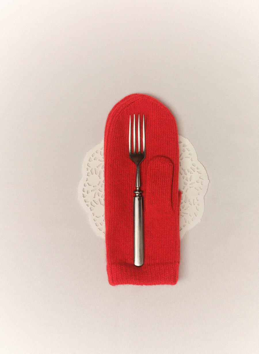 guanto a coste in cashmere rosso lampeggiante