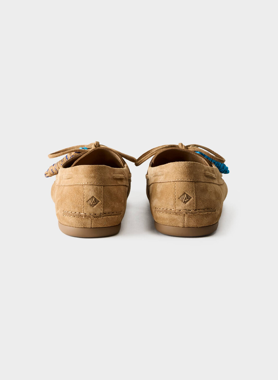 sperry x aritzia slim boat shoe - pelle scamosciata tan khaki