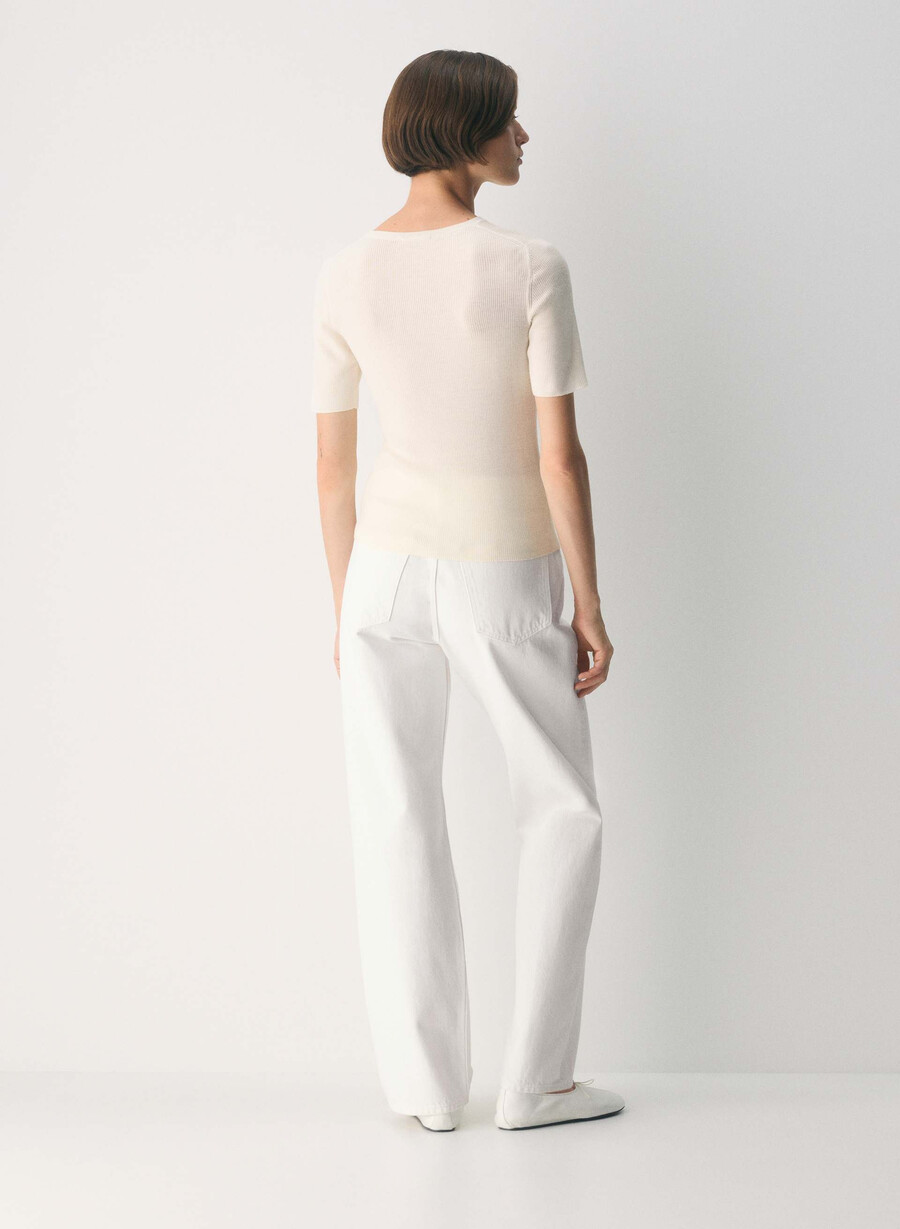 maglione foundry in lana merino fine lychee white