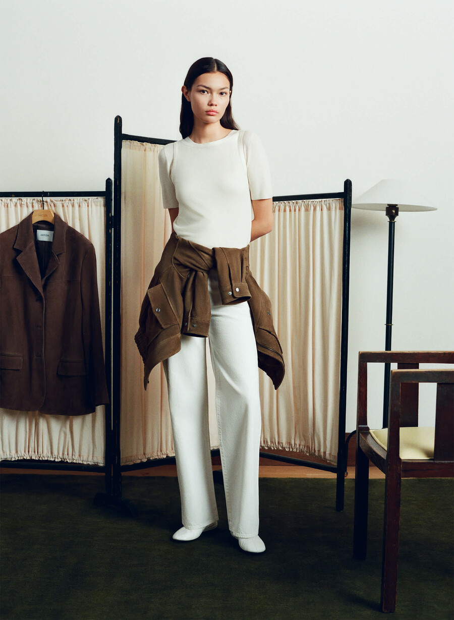 maglione foundry in lana merino fine lychee white