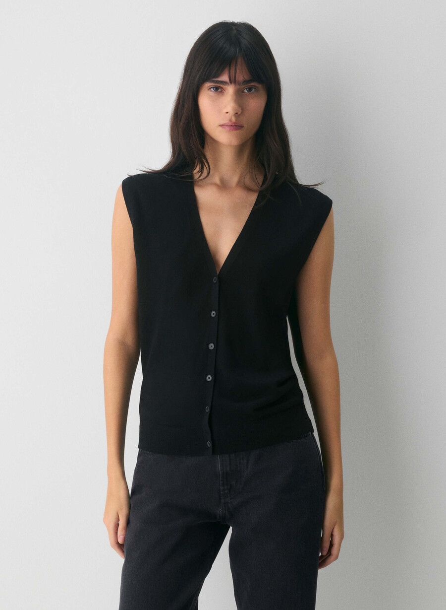 gilet in lana merino pregiata wedgewood nero