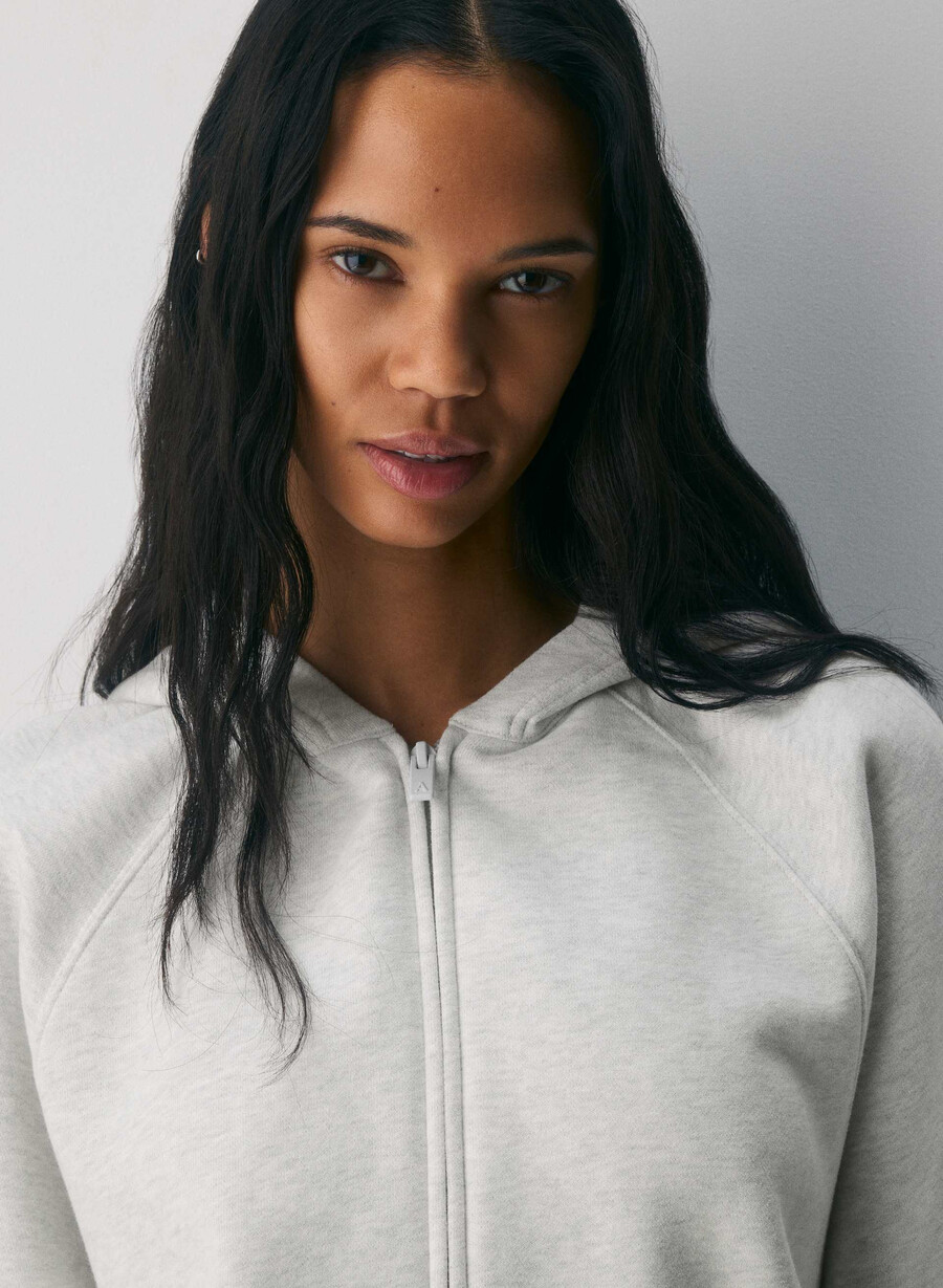 felpa con cappuccio e zip cozy sweatfleece mega raglan heather cloud white
