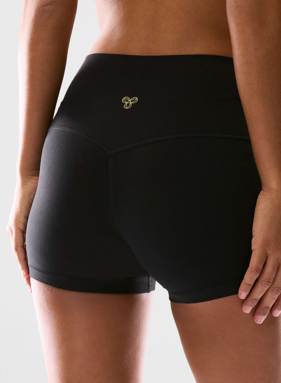 butter cheeky infinite hi-rise 3 short nero