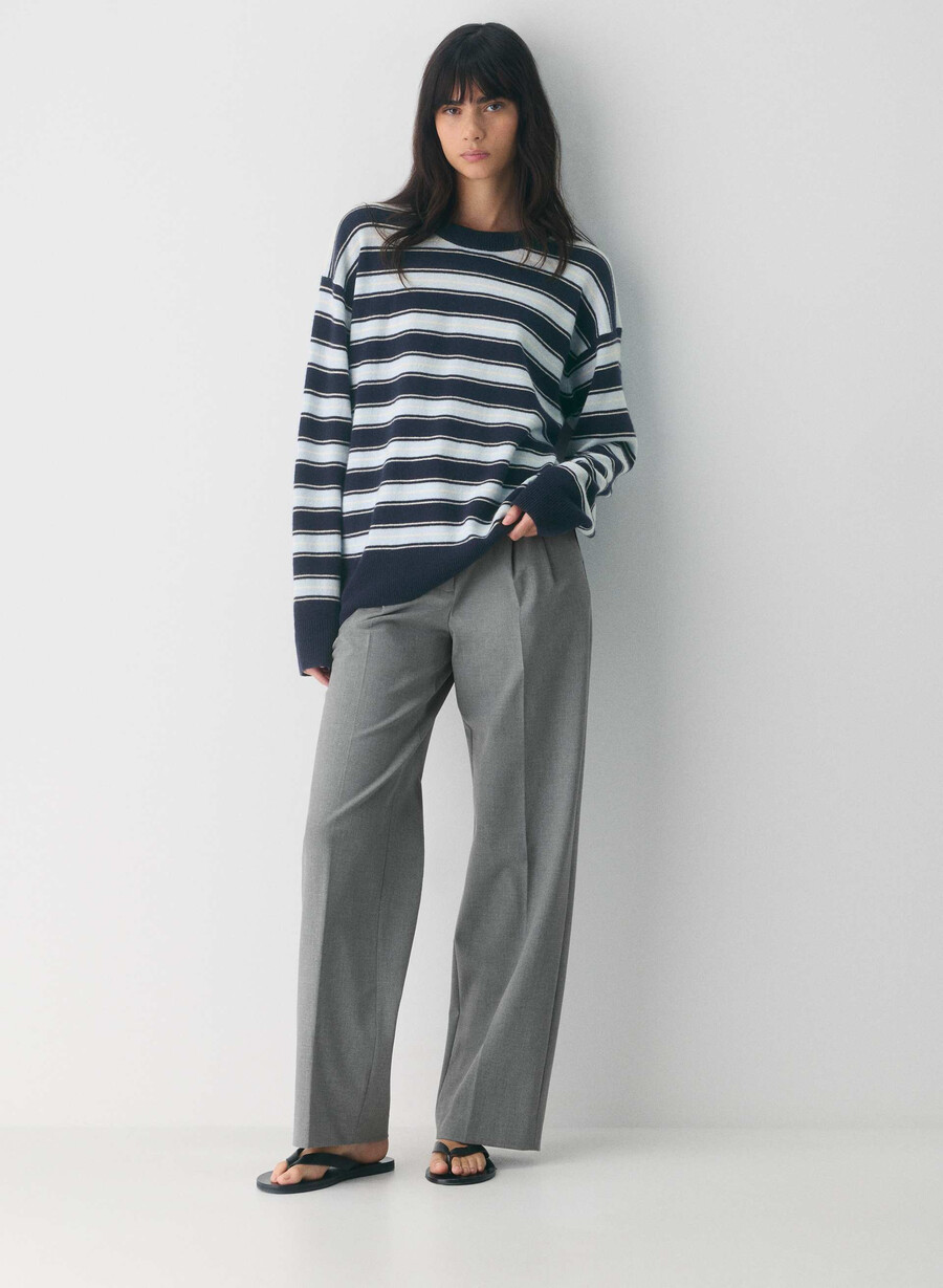 maglione girocollo rilassato in cashmere nudo admiral villa blu