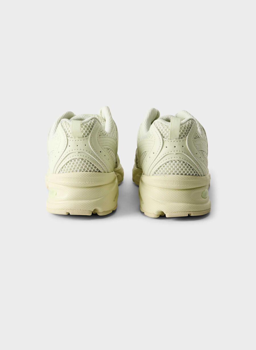 new balance 530 minerale minerale