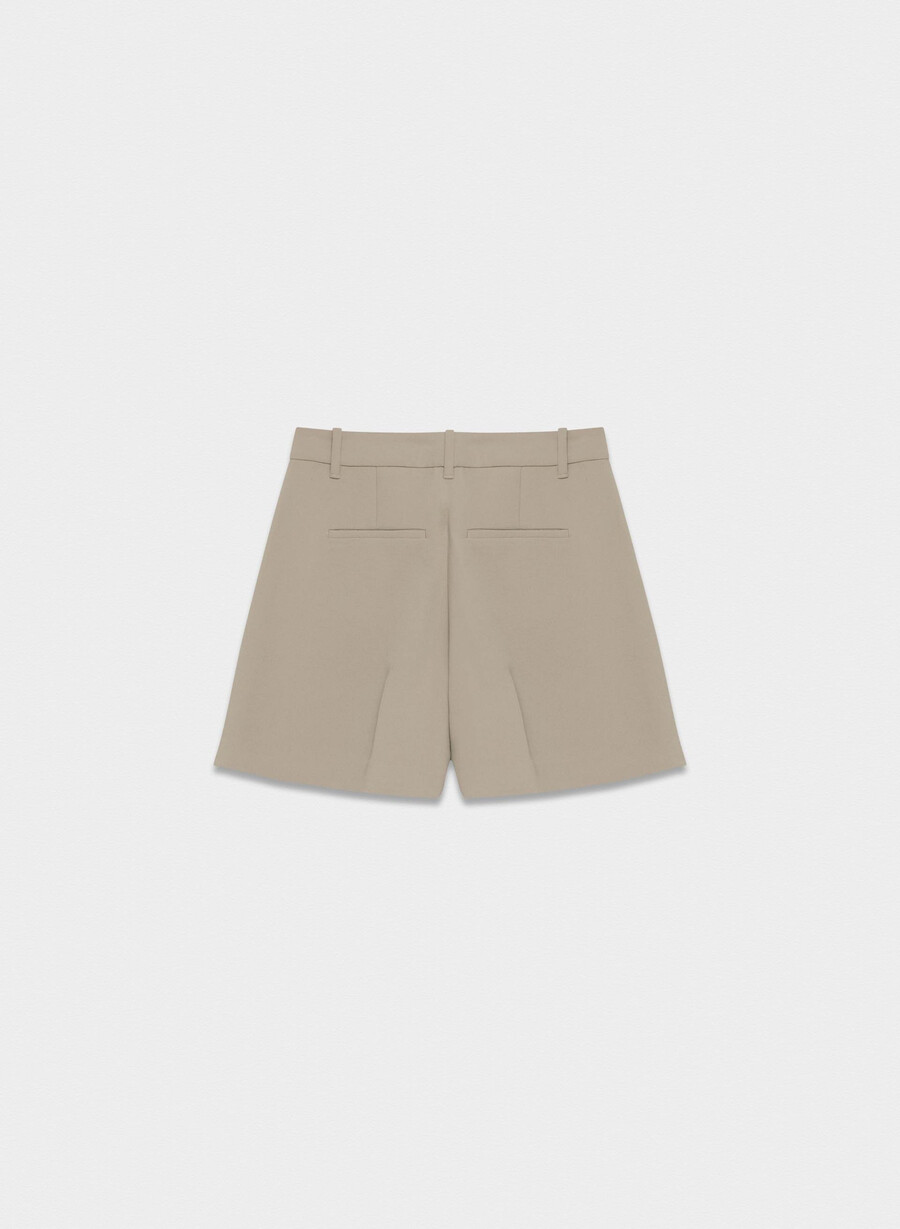 the effortless short mid-thigh - crepette nomad taupe