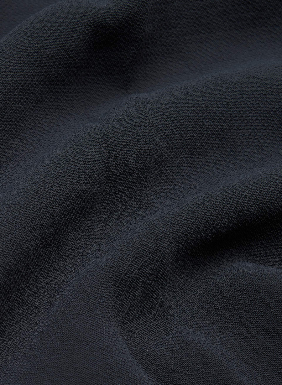 the effortless short mid-thigh - crepette dark navy