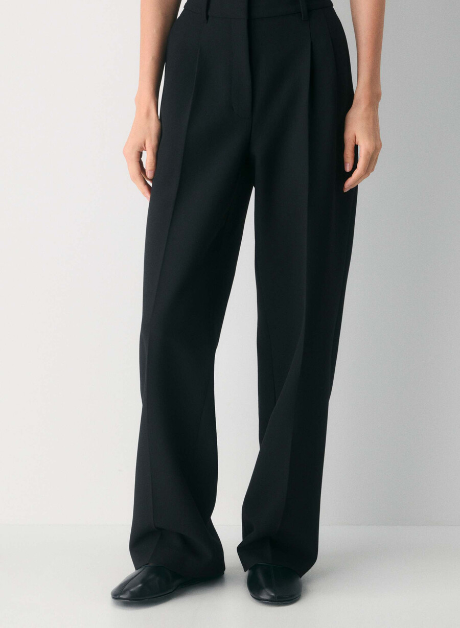 the effortless pant - ressential black