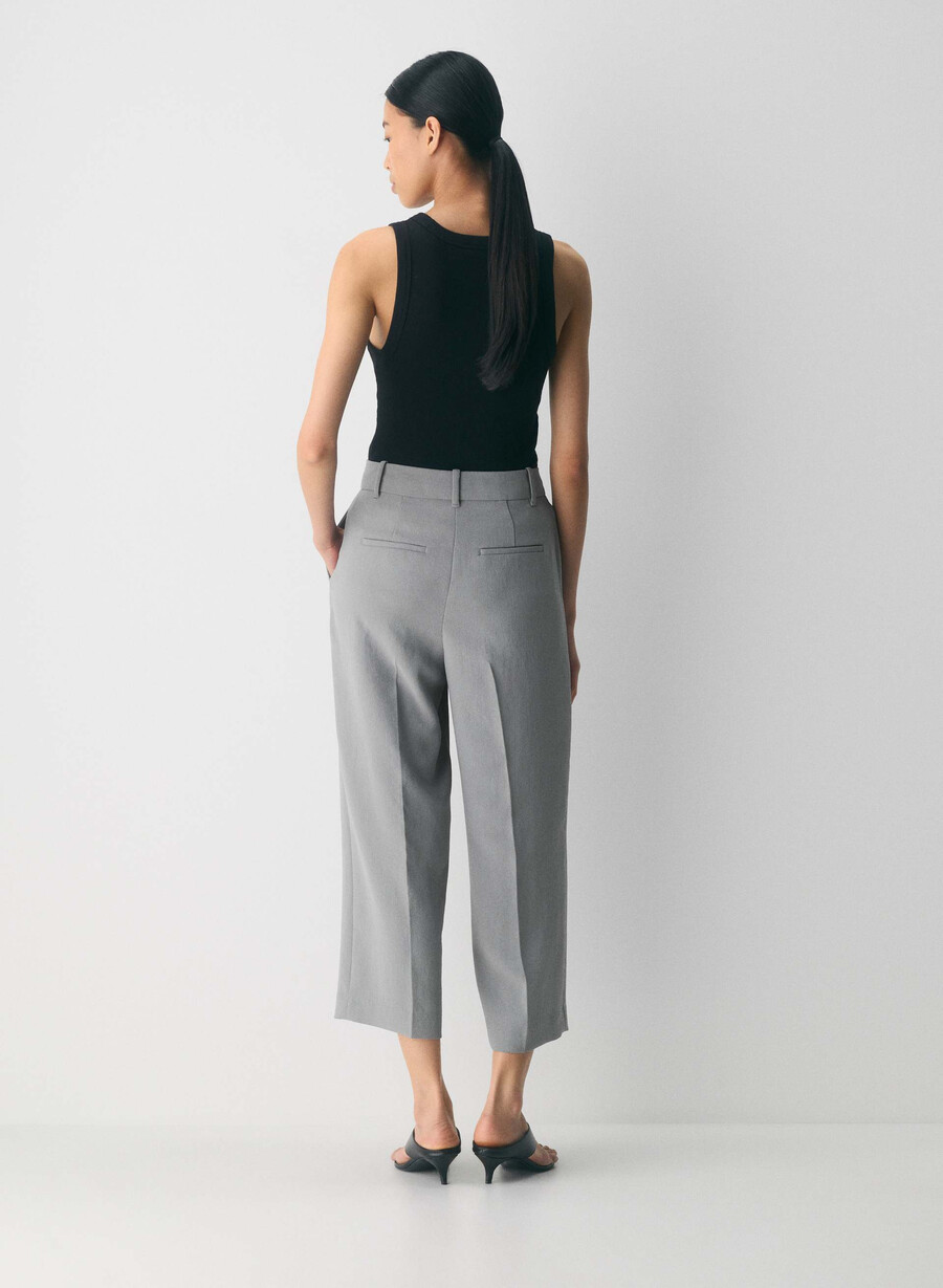 the effortless pant cropped - crepette riverstone grey