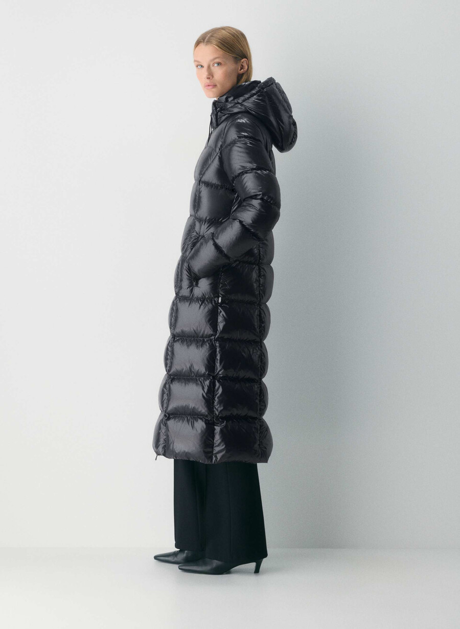 supersnug puff long - nero lucido