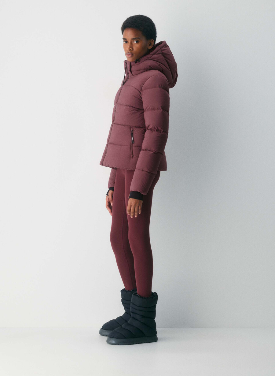 the supersnug puff - climatte spiced burgundy