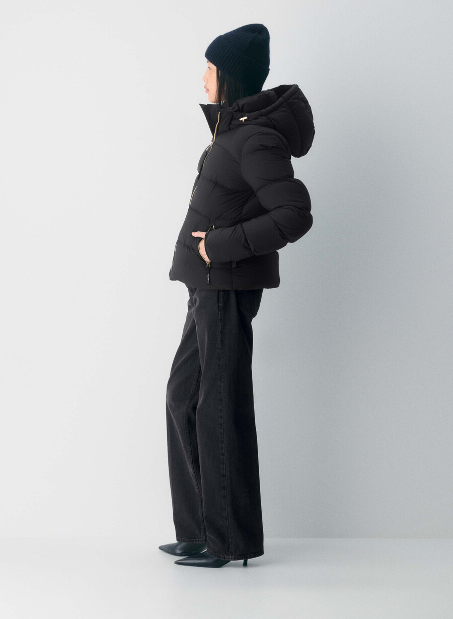 the supersnug puff - climatte nerooro lucido