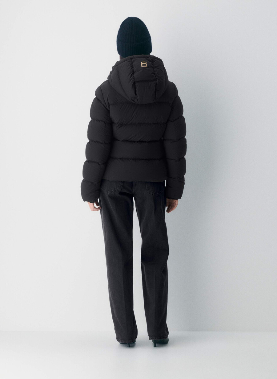 the supersnug puff - climatte nerooro lucido