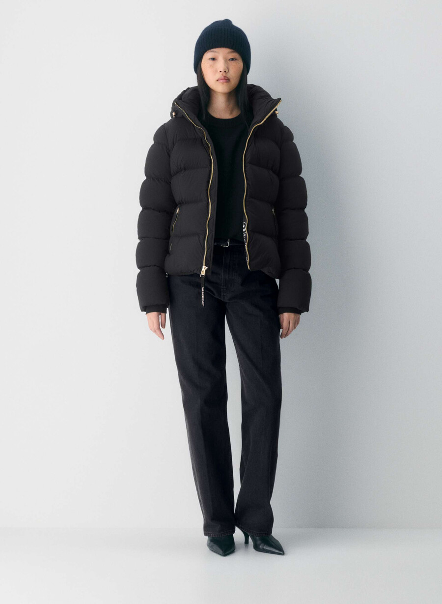 the supersnug puff - climatte nerooro lucido