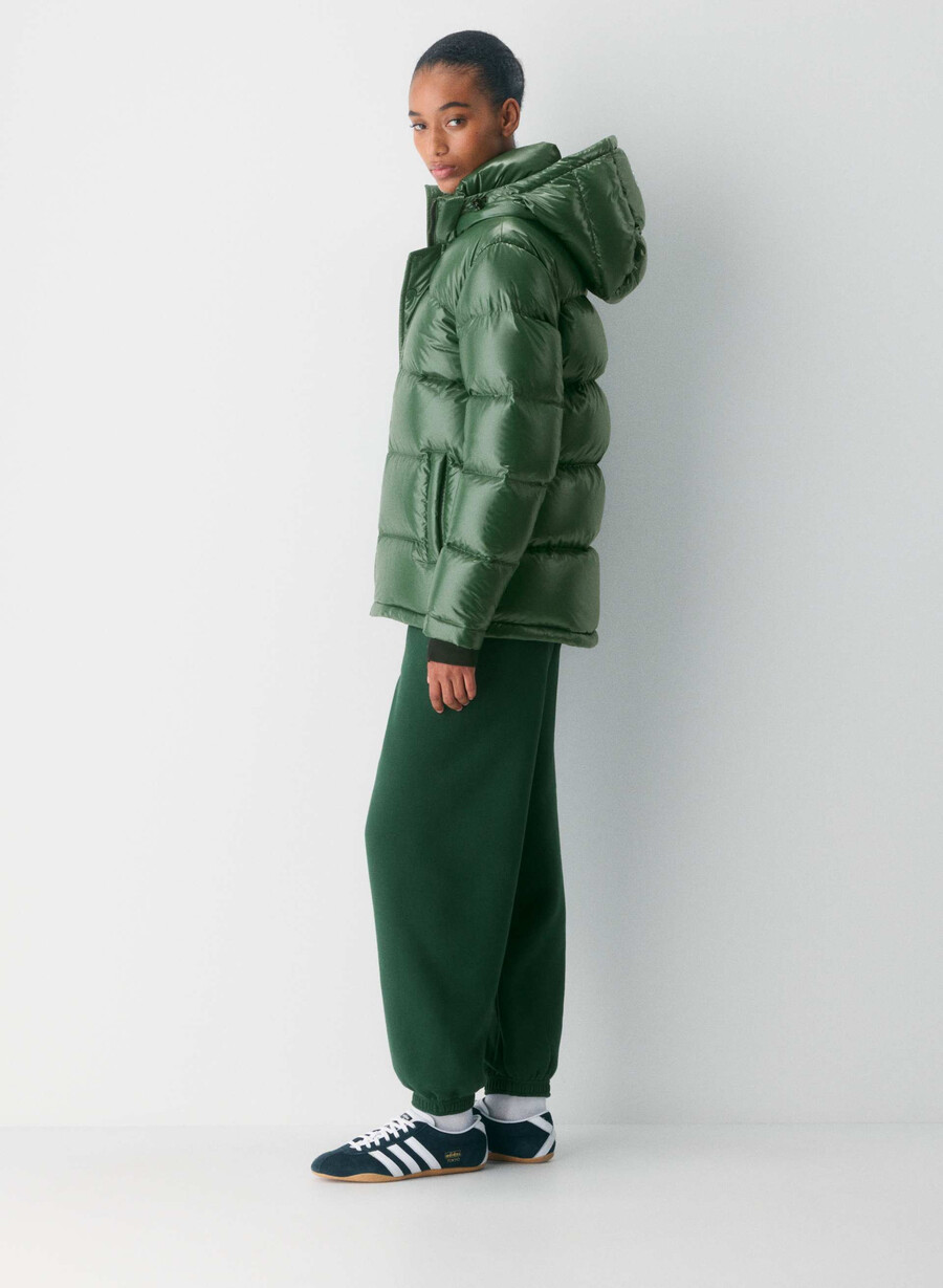 the super puff hi-gloss campus green