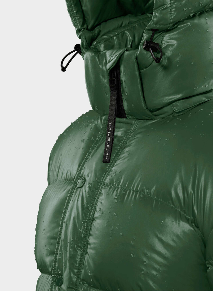 the super puff hi-gloss campus green