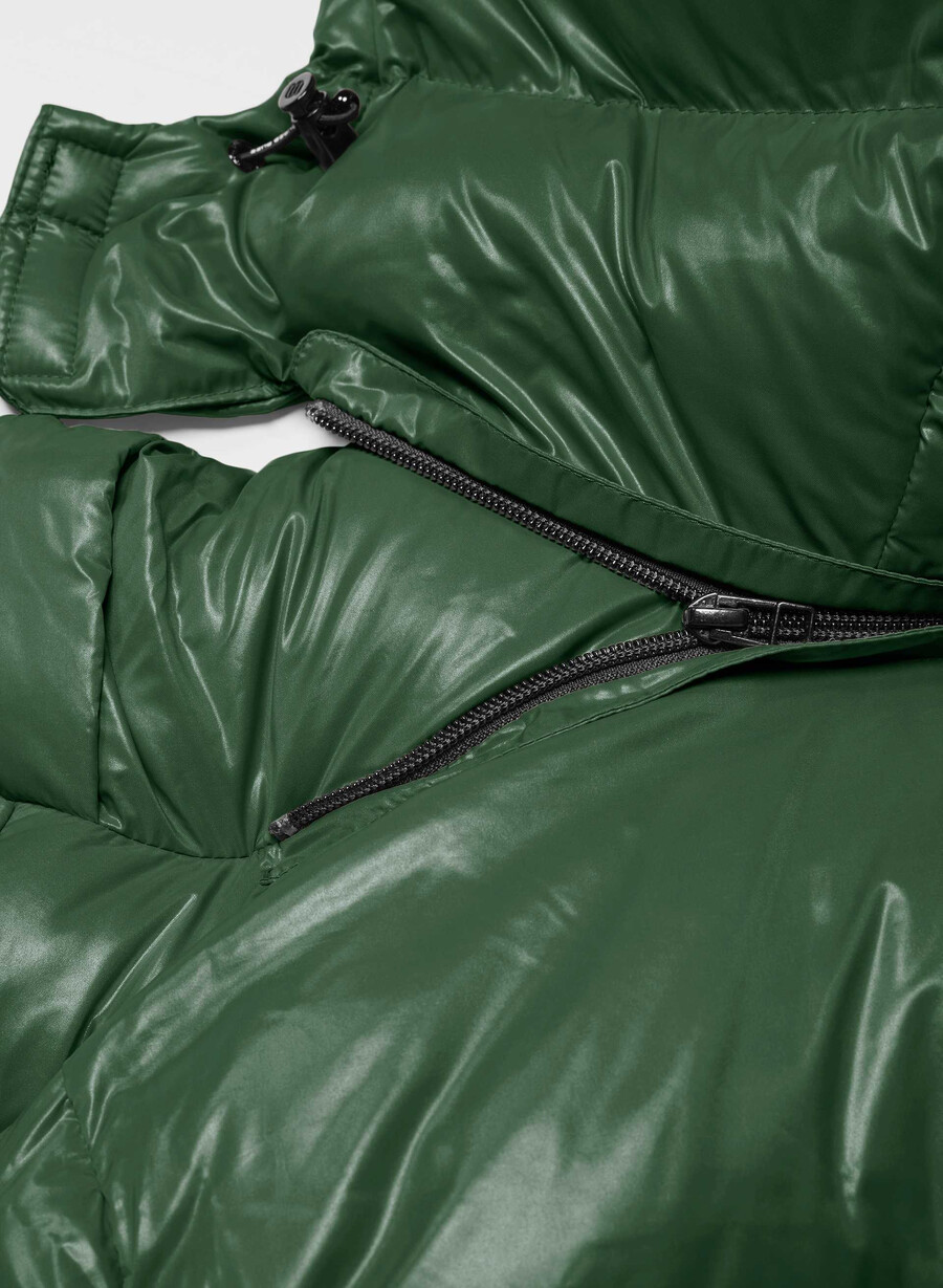 the super puff shorty - verde campus lucido