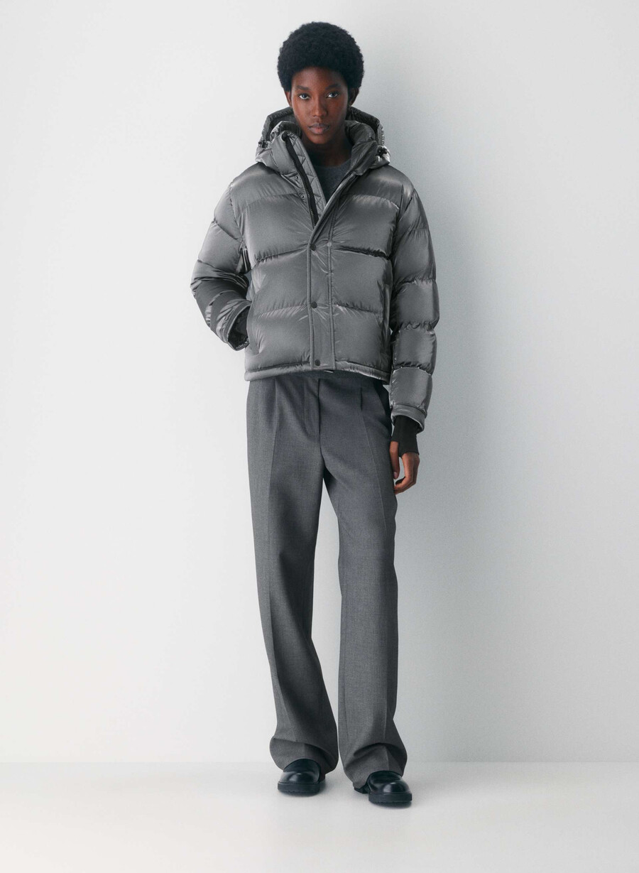 the super puff shorty - liquid shine grigio carbone